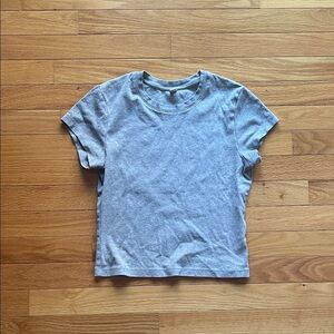 Uniqlo Heather Gray Crew Neck Tee